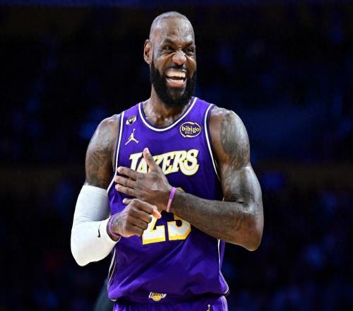 就在今天，乔丹尘封了23年的历史第一纪录，被41岁詹姆斯打破了