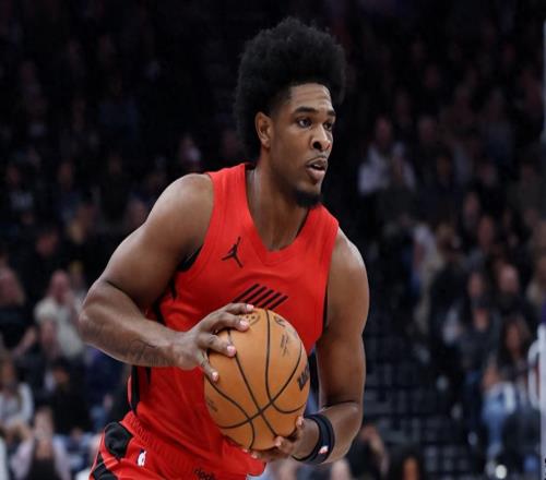 三分7中0，正负值10！天才探花刷20分都难，球迷：不如杰伦格林