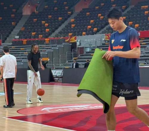 广东终于盼来完整体！崔永熙满血回归，超级外援复出，杜锋摊牌了