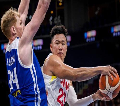 中国男篮11分逆转！赛后球员评分：6人满分，3人合格，2人不及格