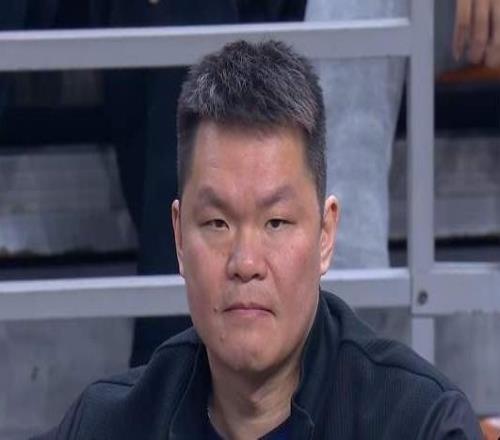 广东新大外是他美国人，2米08，曾联手文班亚马，或成杜锋奇兵