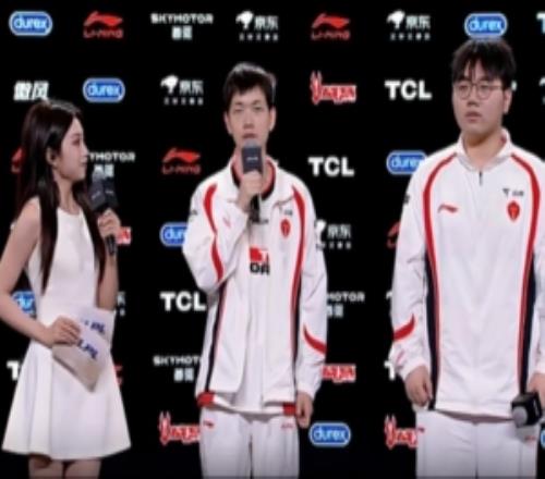 赛后采访Creme&JiaQi：我们一定会赢下微博，来谁就弄谁