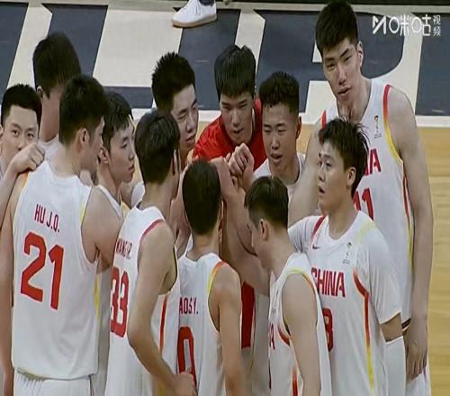 服了！台北球迷赞中国男篮一人：不吼叫也很沉稳，有技术也有帶脑