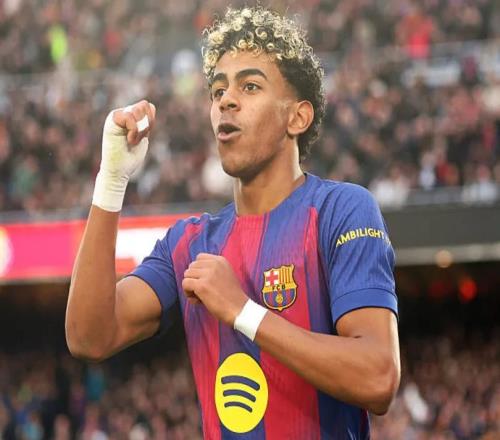 18岁亚马尔创纪录戴帽，超越梅西C罗书写西甲新历史