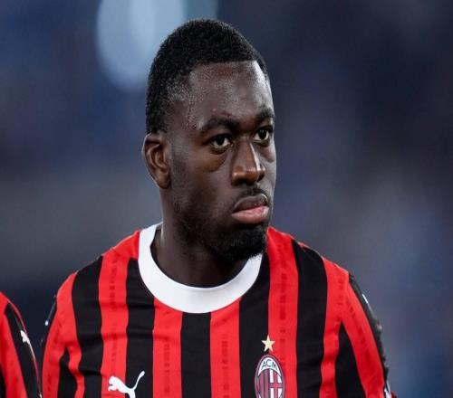 斯基拉：福法纳不再是囧叔计划的核心球员，米兰可能将其出售