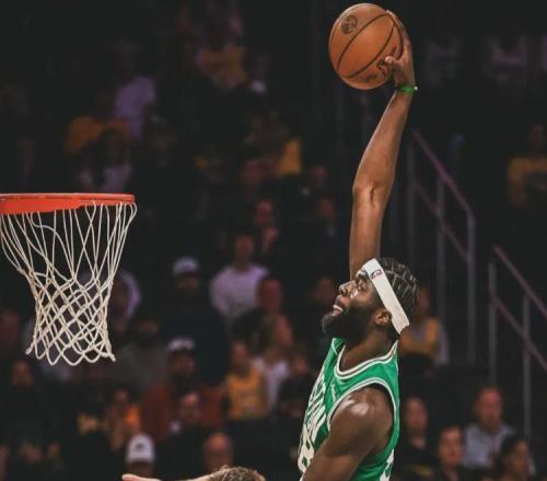 生涯最强一战！27分17篮板3盖帽！再见了，波尔津吉斯