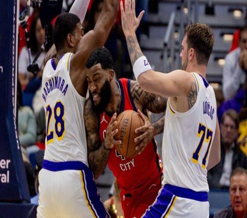 搞笑，湖人队卢卡东契奇嘲讽八村塁模仿勒布朗詹姆斯