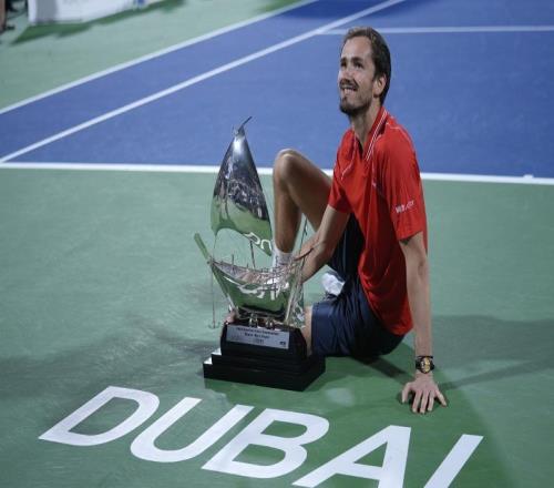 体坛联播皇马遭遇西甲两连败，中国女足今日迎亚洲杯首秀