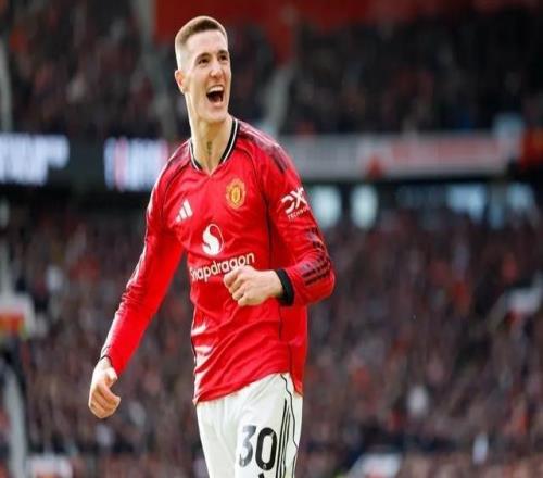 7400万水货曼联锋霸靠NFL特训踢疯了，名宿排队公开道歉！