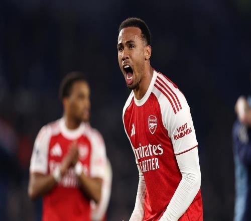 体坛联播阿森纳多赛一场领先7分，曼联11轮不败遭终结