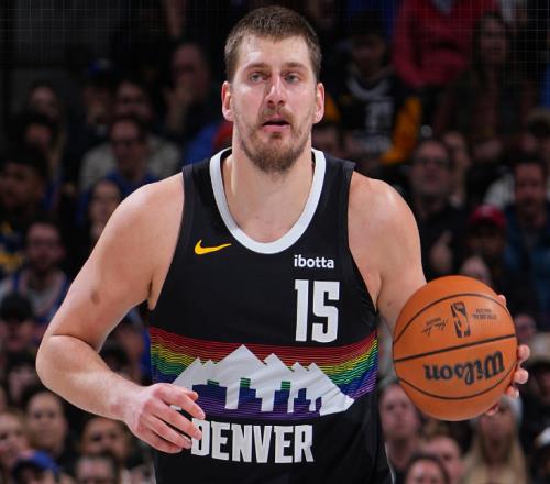 约基奇38+8！掘金连续两季遭尼克斯横扫穆雷伤退阿奴34+7+5