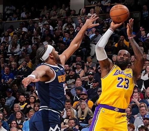 NBA积分榜又乱了！掘金7分险胜湖人，木狼超火箭排第3，勇士爆冷