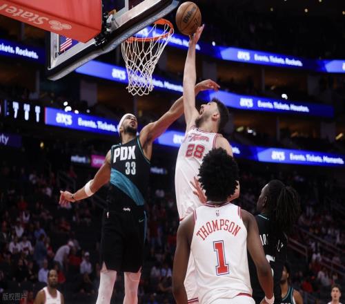 四巨头狂轰91分！火箭逆转开拓者，谁是赢球功臣数据不说谎