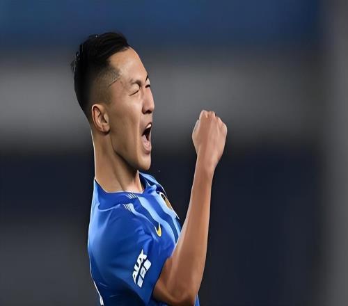 意外！他已是申花离队球员中，为数不多能在新东家踢中超的佼佼者