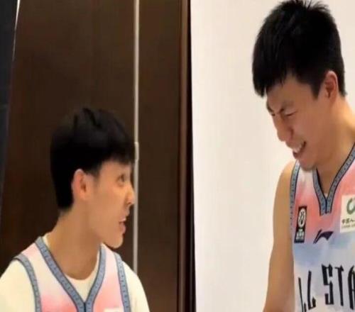 笑翻了！徐杰张镇麟复刻辽粤大战名场面！