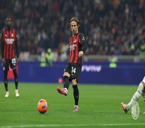 米体丨两队更衣室可能的大变动