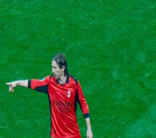 那个我在圣西罗媒体看台遇到、来自伊拉克的足球博主米兰印记