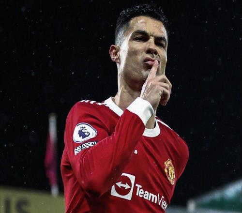 曼联客战纽卡创耻辱！多打一人反遭绝杀，95年不胜纪录就此诞生