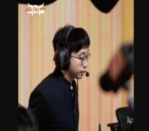 这就是CN第一教练！Tabe自23年带队以来，均杀入首个赛季的决赛