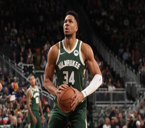 字母哥27+9+8复出首胜！雄鹿灭爵士结束4连败乔治22分