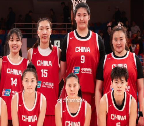 外线告急，三分26投17铁！女篮集齐四大内线，却缺一个靠谱喂球人