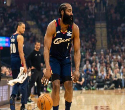 骑士完败！哈登19+10不满吹罚，塔图姆20+3，米切尔30+7全队第一