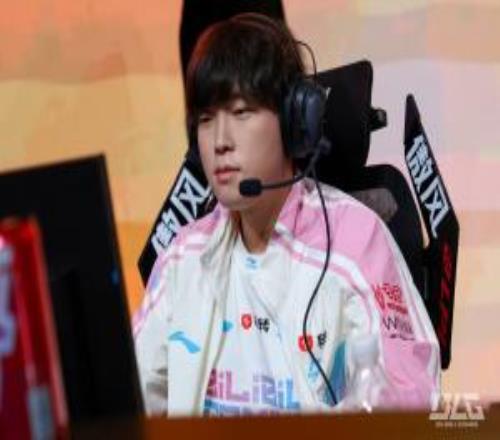 TopGap！Bin大哥对线直接打爆Xiaoxu18823豪华战绩支配JDG