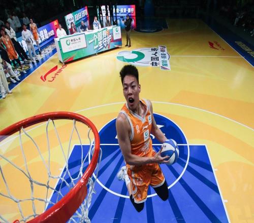 2026CBA全明星周末中国人寿扣篮大赛：张鼎岩三扣50分夺冠