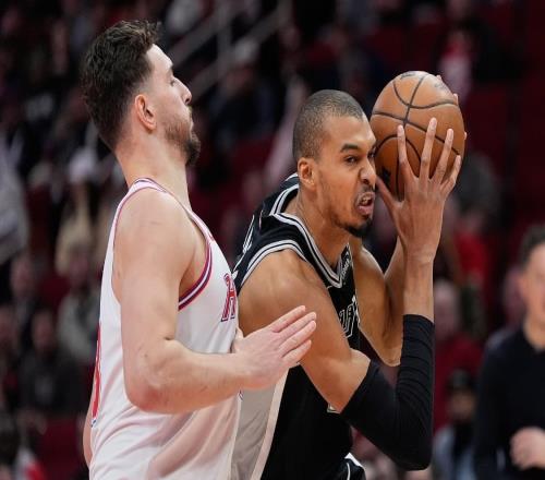 火箭25分惨败马刺！掉至西部第4，杜兰特23+5+4，文班29+8+4帽