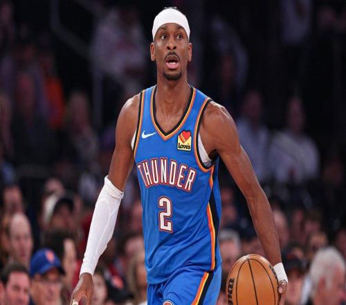 亚历山大谈威尔特张伯伦：从数据来看，他想做什么就做什么