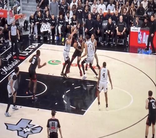 深度：火箭跌至西部第四杜兰特成“基本盘”：火箭降档谁的锅