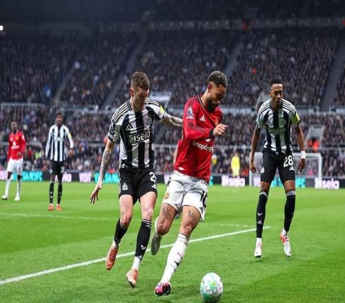 TA：曼联没有充分利用场地宽度，多古&利马复出能改善这点