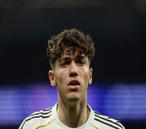 皇马18岁小将蹿升：短短3年完成三级跳！周中欧冠将首发