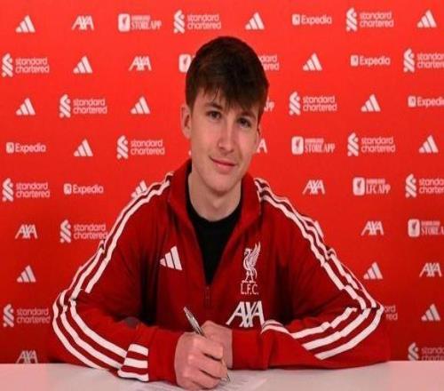 利物浦官方：17岁前锋英格尔索普与俱乐部签下首份职业合同