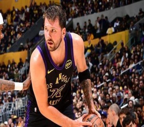 超越科比！东契奇湖人生涯6次单场贡献30+三双队史第五