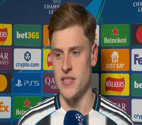 哈维巴恩斯：现在这轮对决依然处于平局状态，一切皆有可能