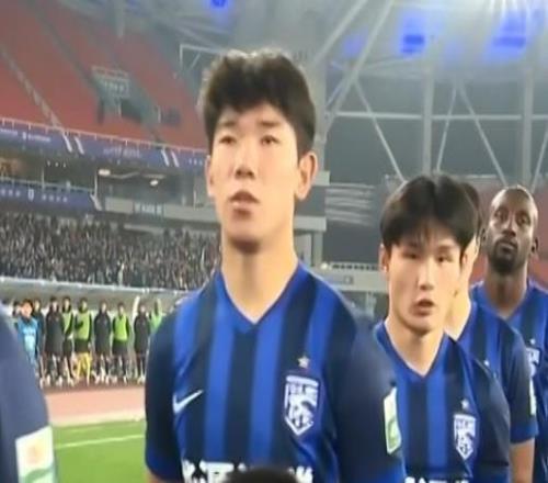 三镇小将姜利勋：中超首秀还是有点放不开，教练一直在鼓励我