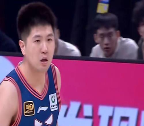 CBA最新消息！广东锋线奇兵加盟新东家，曾是辽宁队最强克星！