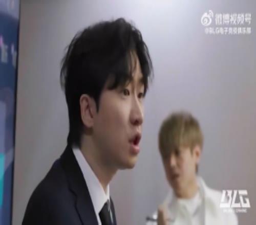 被JDG翻盘急坏Daeny：你们不要玩的那么着急！我们打团更厉害的你们急什么呢