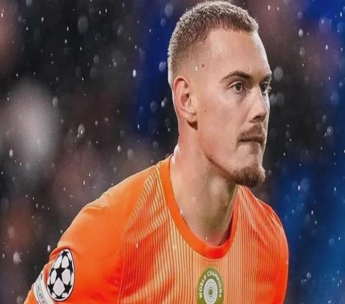 致命一击！2.5亿门将组合成笑话，切尔西欧冠惨案背后谁该背锅