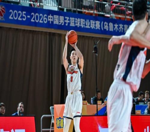 惨遭18分大逆转！广东主帅弄巧成拙，惜败家乡球队