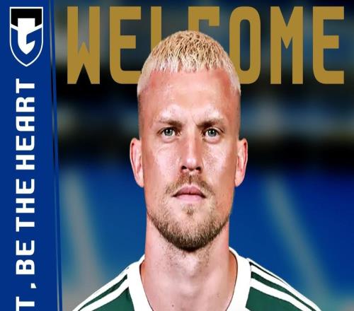 官方：32岁德国前国脚菲利普马克斯自由身加盟大阪钢巴