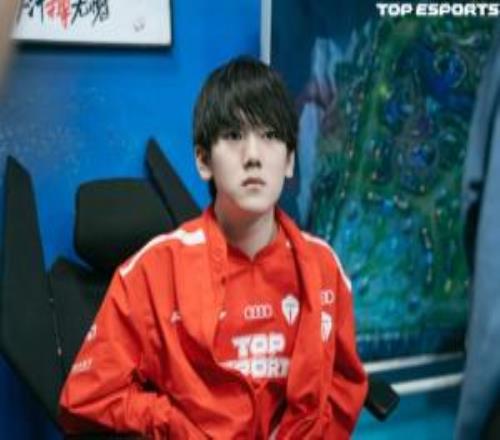 开锤此前亚运赌博事件IG前分析师公布上海法院判决书，并露出喻文波、郭皓名字