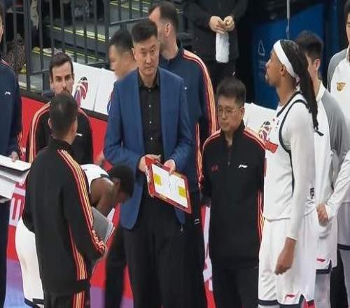 上海反超广厦升至第1，广东3连败第3，山东守住前4，辽宁跌出前10