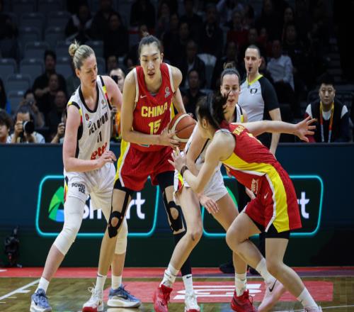 宫鲁鸣变阵失败！韩旭李月汝组首发双塔仅20中5被打爆成败因