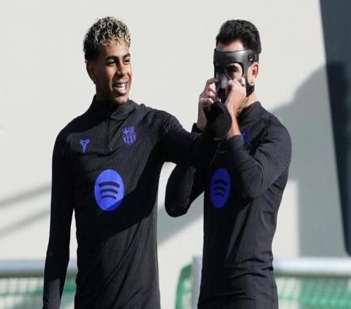 世体：亚马尔和埃里克加西亚今天已经正常参加训练