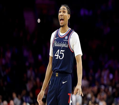 又一次打出了攻守兼备的表现，快船二队侧翼新秀有机会重返NBA