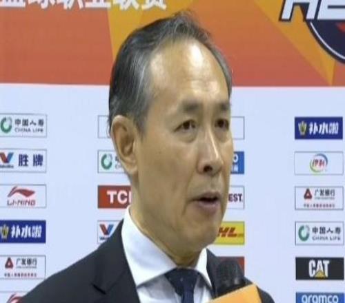 许利民：遇到困难大家没有气馁，老将方硕关键时刻站了出来