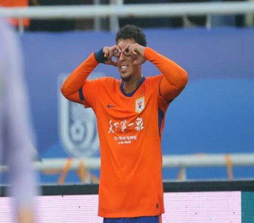 雨中决胜!山东泰山主场21战胜北京国安