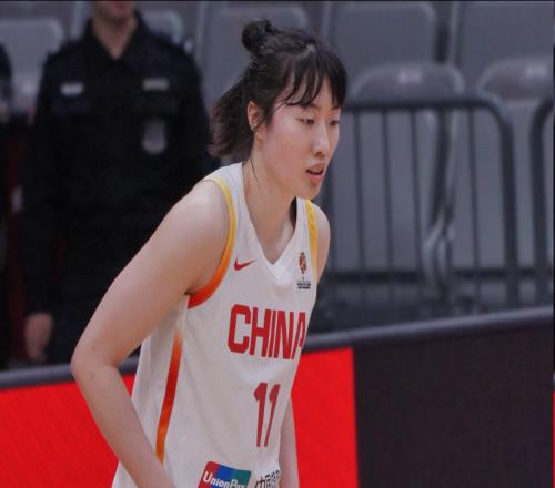 一战打出顶级3D！正负值+24断层领先，球迷：中国女篮的特科格鲁